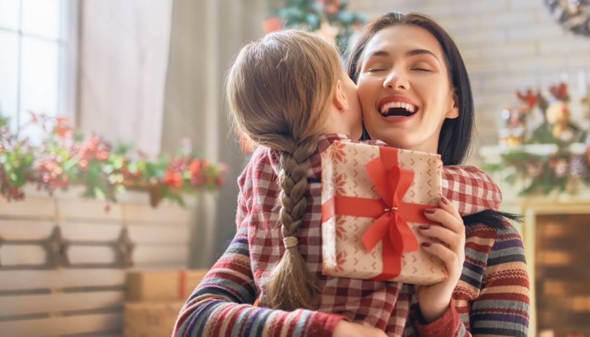 Як купити подарунки в кредит?